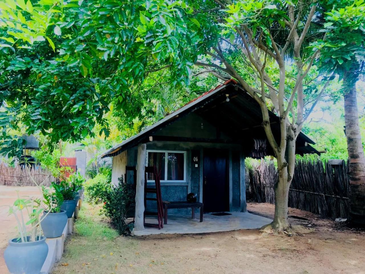 Werala Beach Resort Калпития Екстериор снимка