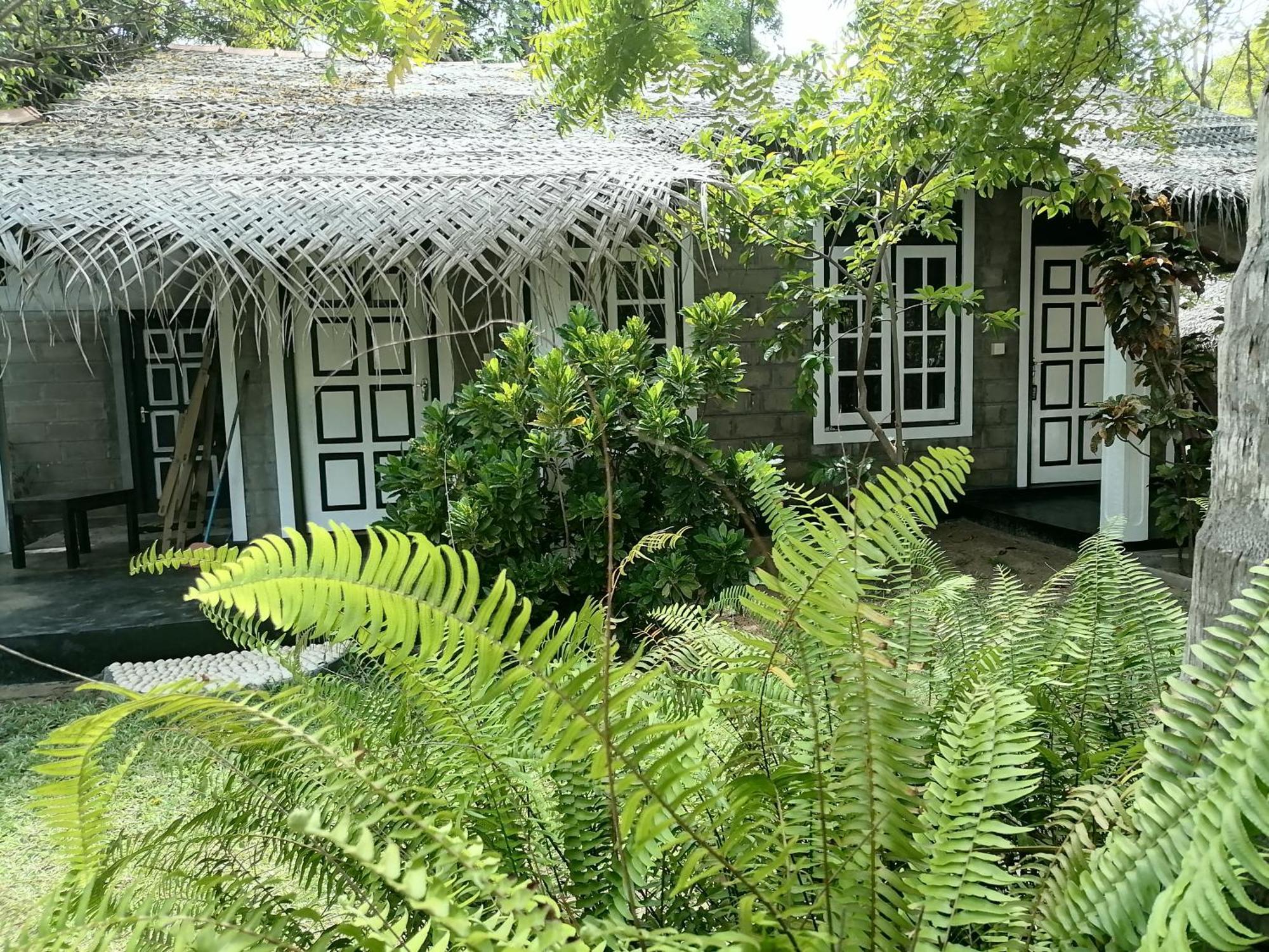 Werala Beach Resort Калпития Екстериор снимка