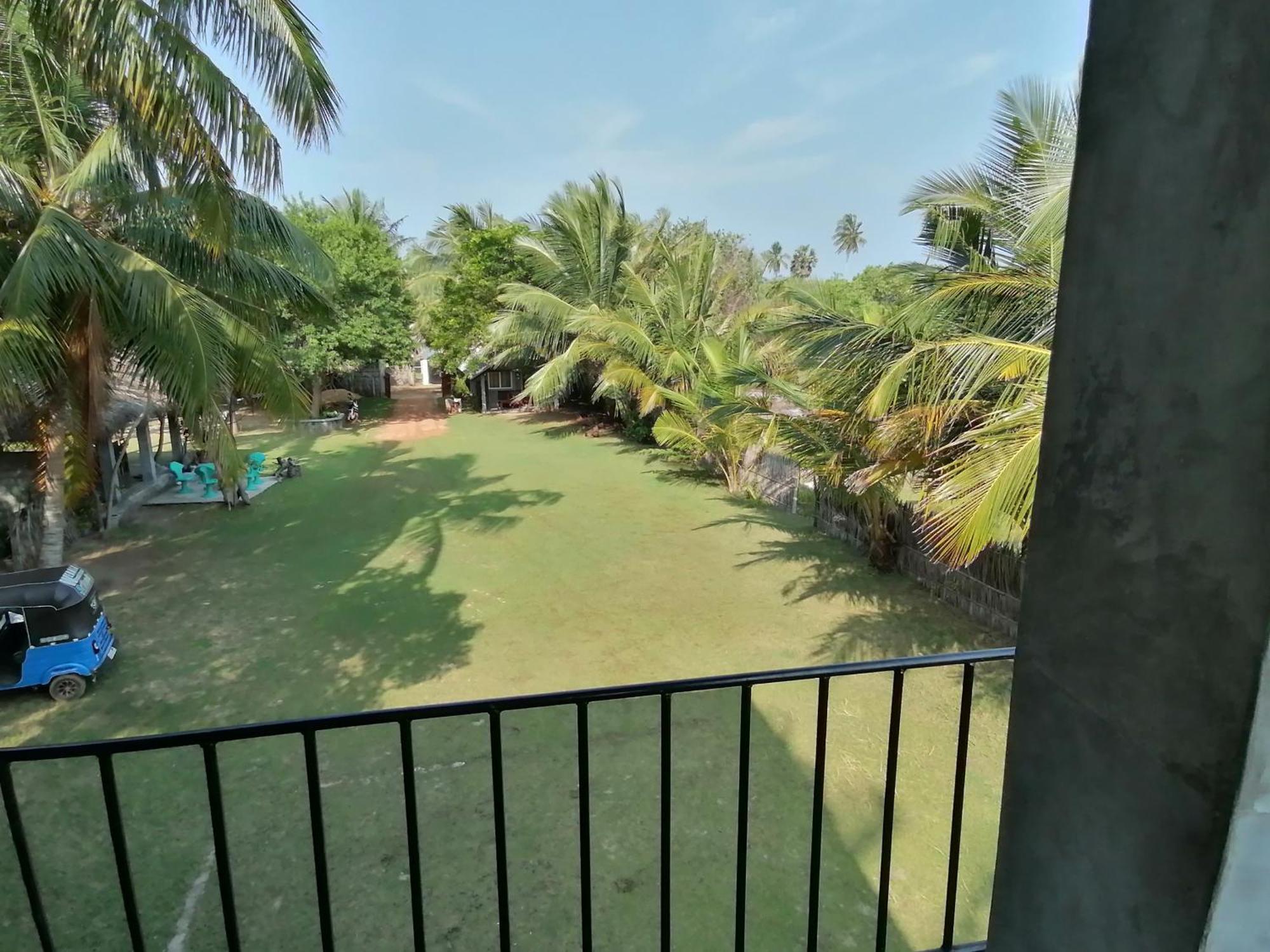 Werala Beach Resort Калпития Екстериор снимка