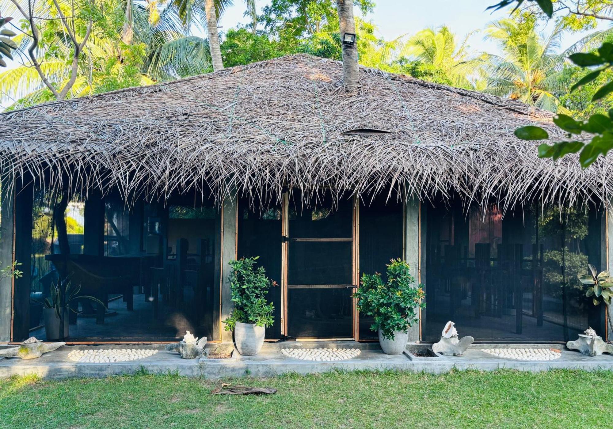Werala Beach Resort Калпития Екстериор снимка