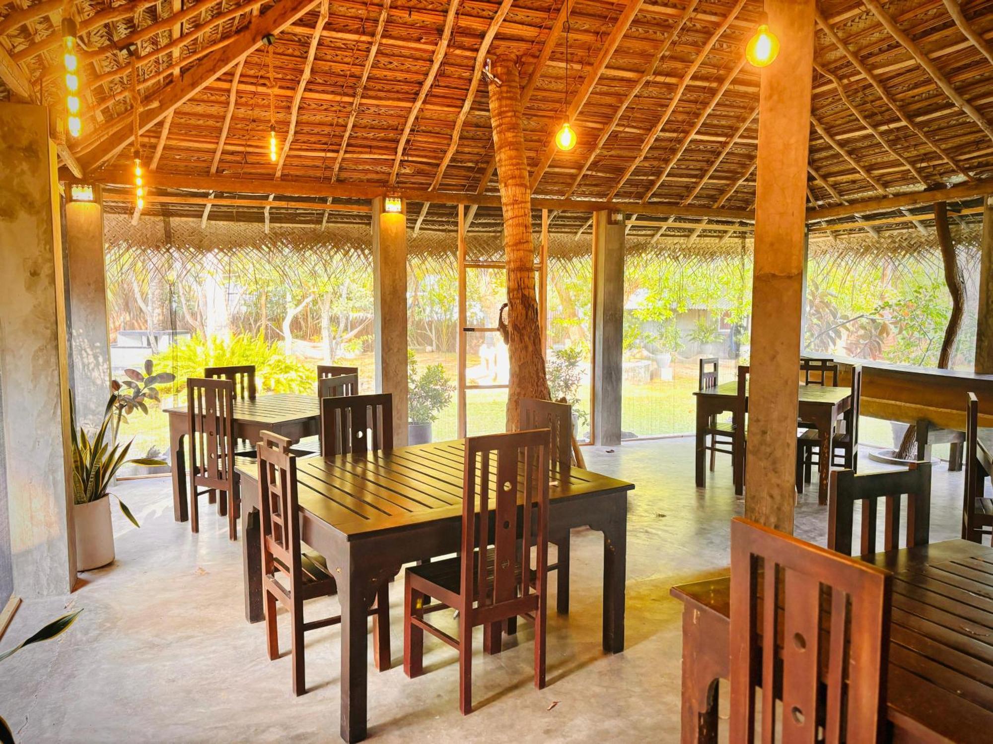 Werala Beach Resort Калпития Екстериор снимка