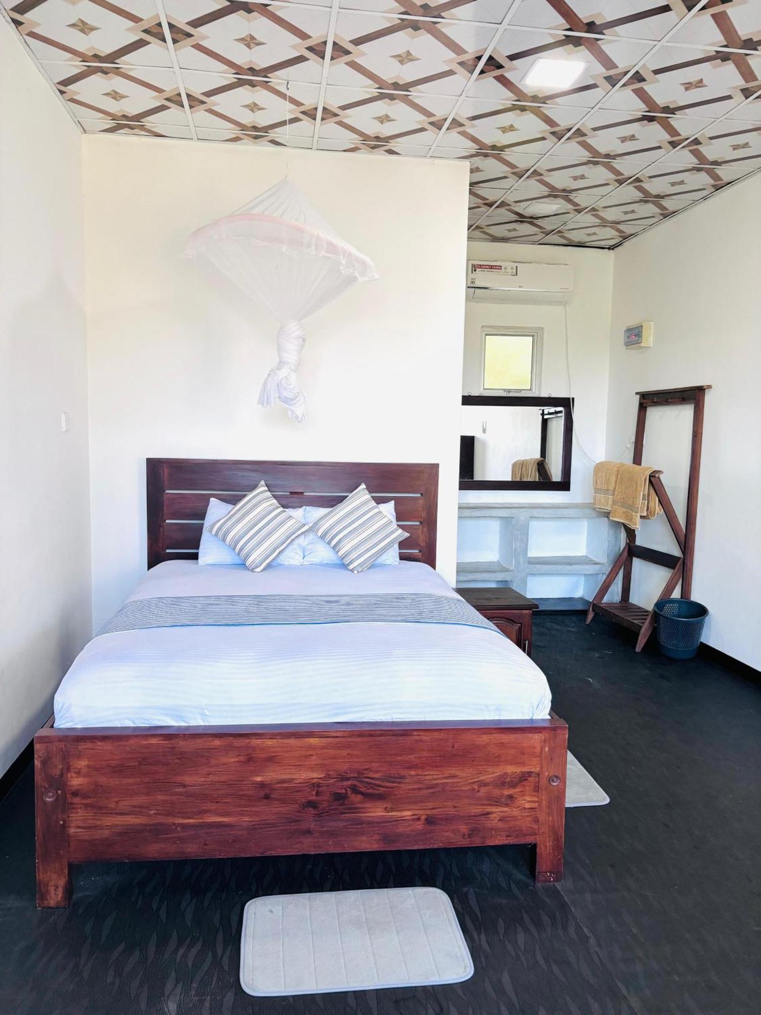 Werala Beach Resort Калпития Екстериор снимка